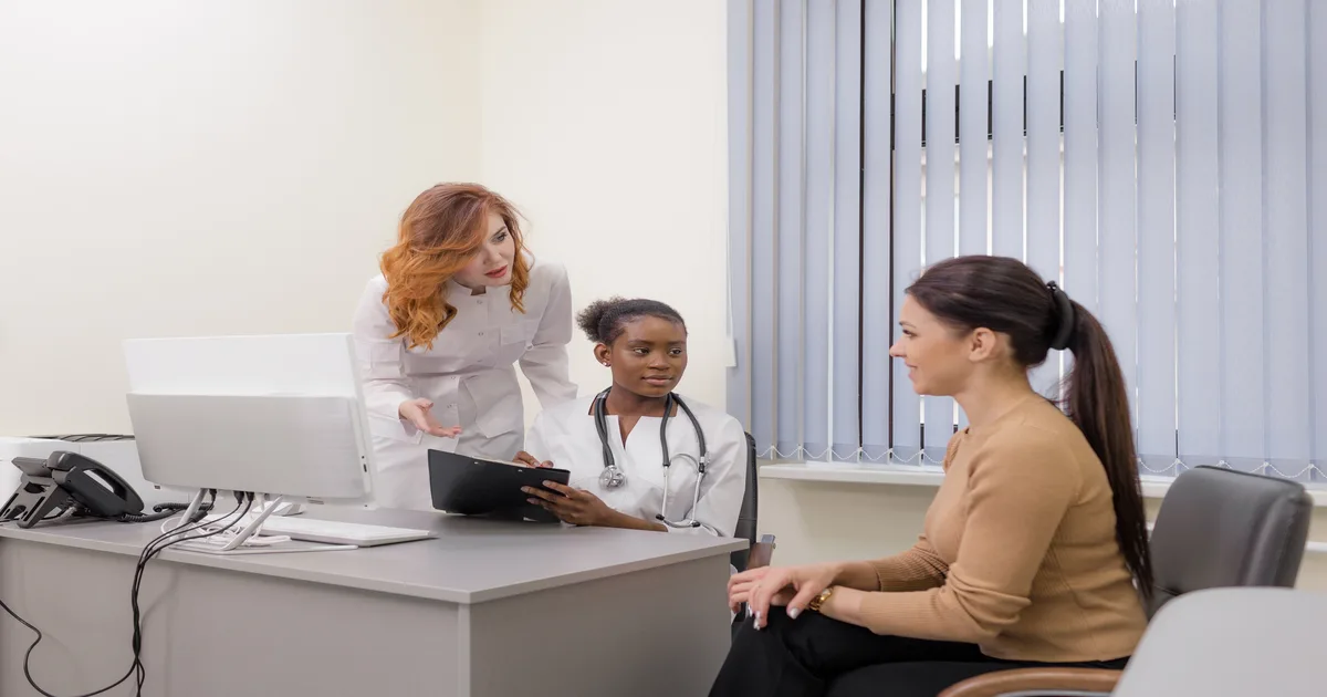Médico em consultório próprio em São José dos Campos — PleniHub Contabilidade para Médicos